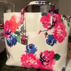 Kate Spade Turn Over a New Leaf tote bag